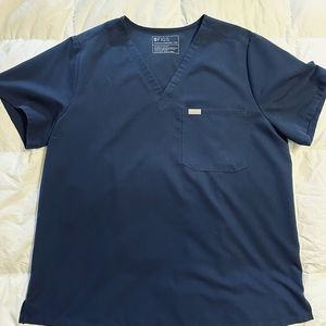 FIGS Catarina scrub top in Navy, 2XL